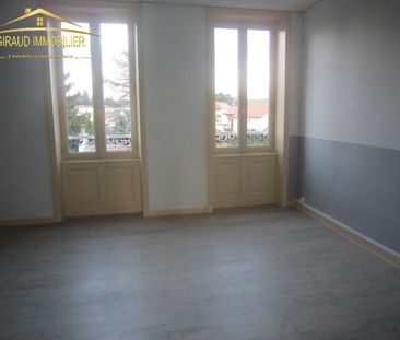 CHARLIEU R.DES ECOLES T2 52M² - Photo 4
