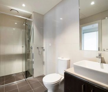 Luxury, Convenience and Contemporary Flair - Photo 1