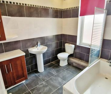 3 bedroom terraced house to rent - Photo 4