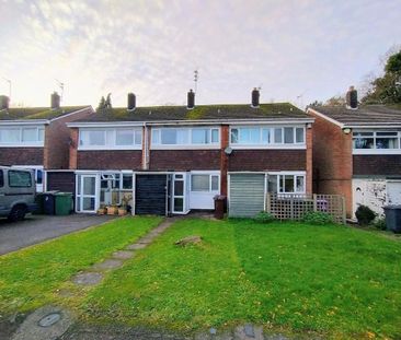 3 bedroom terraced house to rent - Photo 2