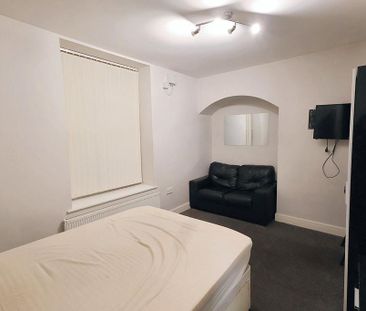 7 bedroom house share to rent - Photo 1