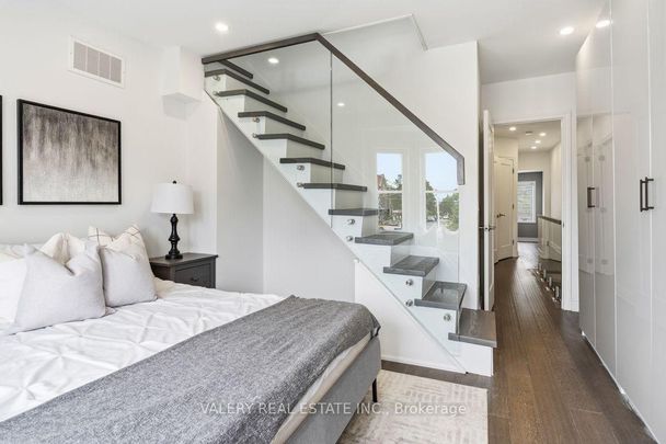 219 McRoberts Avenue apartment — Toronto, ON (3-Bedroom) - 3 Bedroom - Photo 1