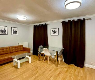 1 Bed Flat, Kingfisher Place, RG1 - Photo 3