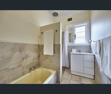 28 Robinson Street, Nedlands, WA 6009 - Photo 6