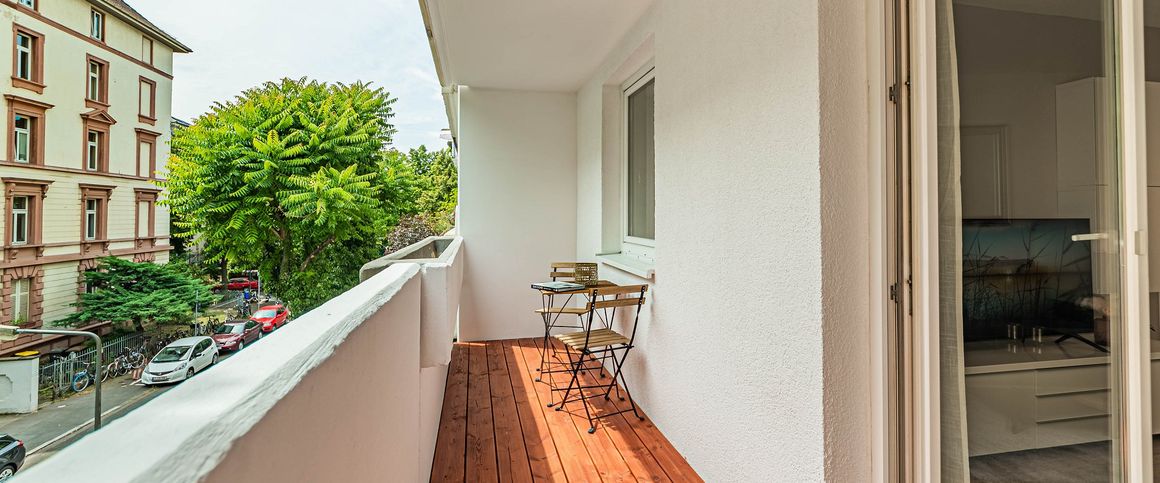 City-Residence: Schick möblierte Wohnung mit Skylineblick in schöner Westendlage - Photo 1