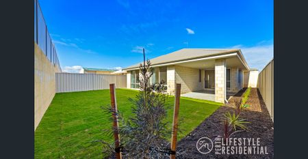 STUNNING HOME OPPOSITE PARK - Photo 3