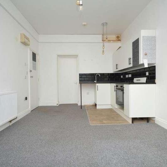 Godwin Road, Margate, CT9 - Photo 1