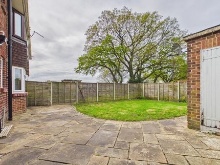 2 bedroom flat to rent - Photo 3