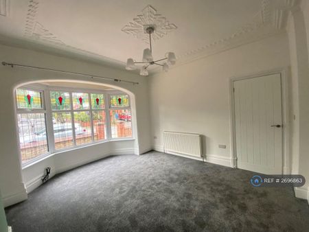 3 bedroom semi-detached house to rent - Photo 2