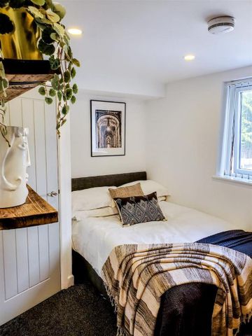 5 bedroom house share to rent - Photo 4