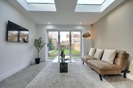 Tennyson Road, Portsmouth, PO2 - Photo 2