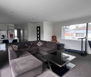 Spacious Pyes Pa Location - Photo 2