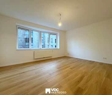 Volledig vernieuwde woning (170 m²) met tuin en garage - Photo 3