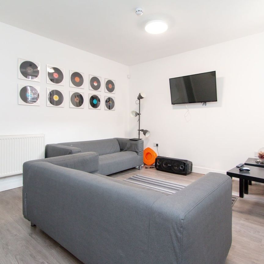 Room in a Shared House, Liverpool, L7 - Photo 1