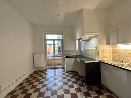 Location Appartement 3 pièces 106m² CHAMBERY 73000 - Photo 5
