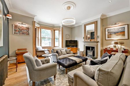 4 bedroom semi-detached house to rent - Photo 2