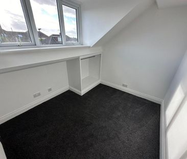 4 bedroom semi-detached bungalow to rent - Photo 4