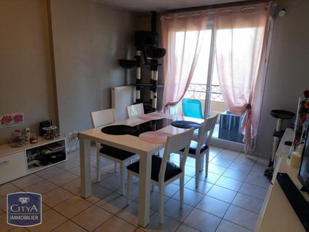 Location Appartement 2 pièces 46m² VILLEFRANCHE SUR SAONE 69400 - Photo 3