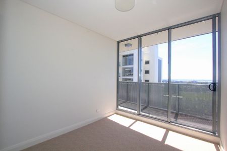 Gorgeous 3 Bedroom Apartment - Photo 5