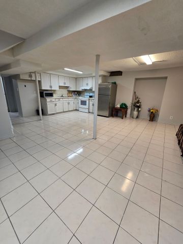 For Lease - 83 Cinrickbar Drive, Toronto, Ontario - Photo 3