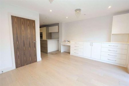 North Road, Woking, Surrey, GU21 - Photo 2