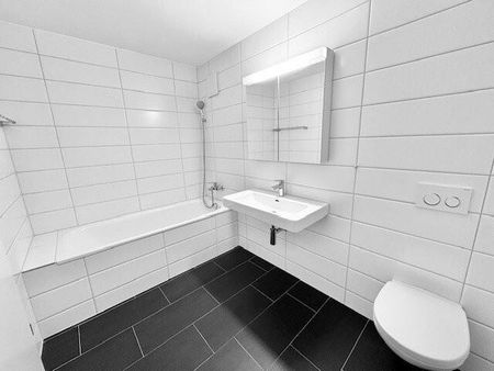 Moderne Wohnung an ruhiger Lage - Foto 2