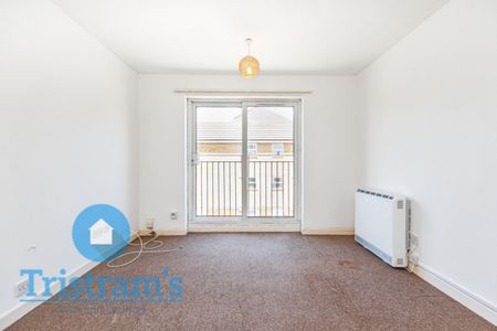 2 bed Flat for Rent - Photo 3