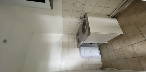 Location Appartement 1 pièce 26m² - Photo 2