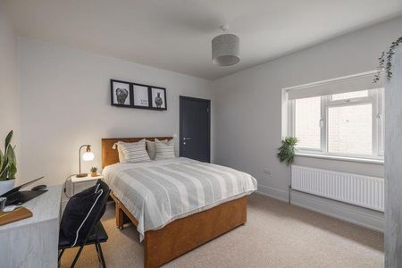 1 bedroom in a house share to rent - Photo 3