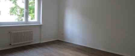 Renovierte 3-Zimmer-Wohnung mit Balkon - Foto 1