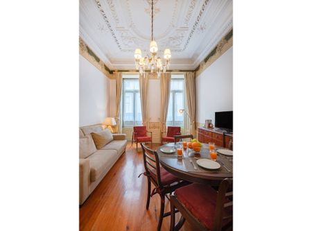 Rua de Álvares Cabral, Porto, Braga 4050-041 - Photo 3