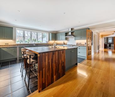 6 bedroom detached house to rent - Photo 2