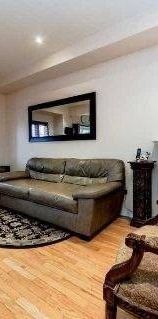 4 bed, 3 bath semi detached home available in heart of Mississauga! - Photo 1