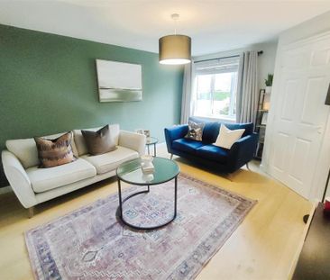 3 bedroom semi-detached house to rent - Photo 1