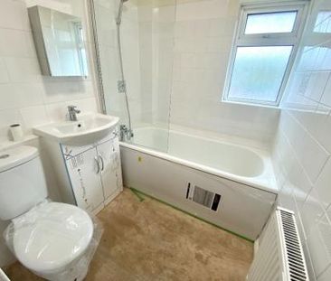 Thackeray Drive, Tamworth, B79 - Photo 2