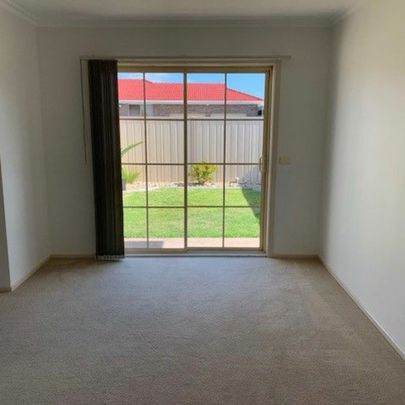 Convenient, Quiet & Spacious Unit - Photo 1