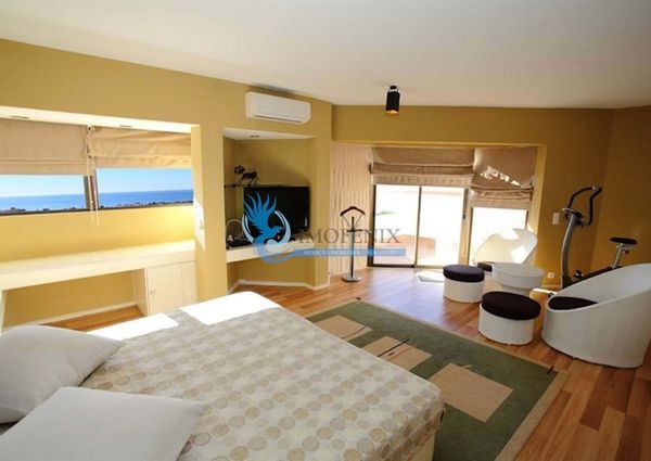 Apartamento T4 em Faro