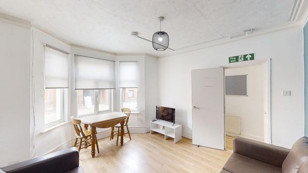 5 bedroom house share to rent - Photo 1