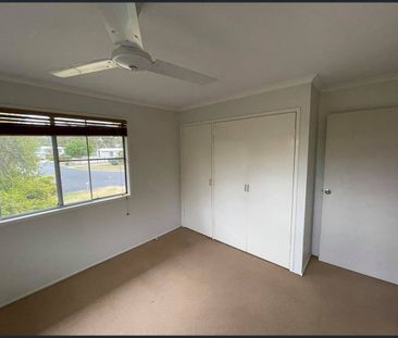 3 BEDROOM HIGHTSET IN A QUIET STREET! - Photo 4