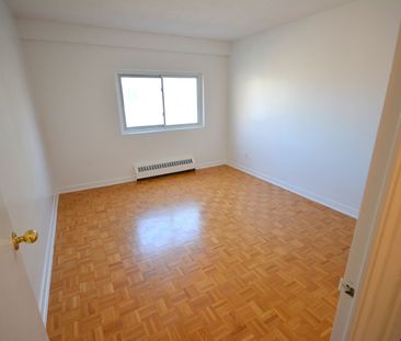 Located steps to uOttawa and minutes to Downtown Ottawa. - Photo 6