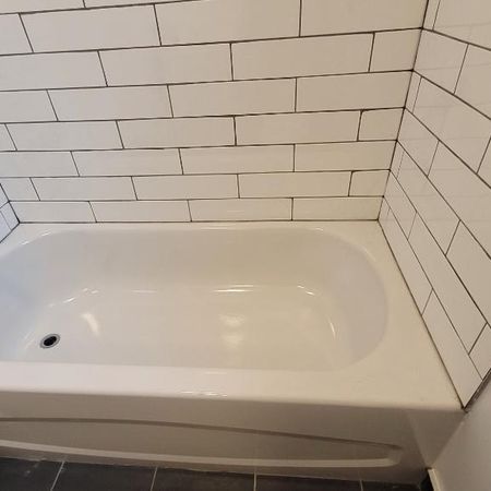 3.5 RDC duplex 600p2 - métros-Marché Jean-Talon - Photo 3