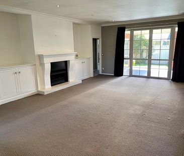 Large Four-Bedroom Family Home - Photo 1