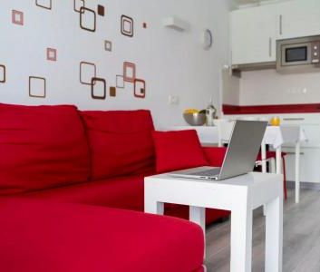 Exclusive Beachfront Apartment with Private Garden - Photo 1