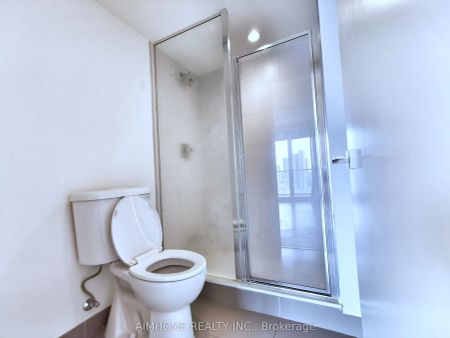 89 Mcgill Street #2111 - Photo 4