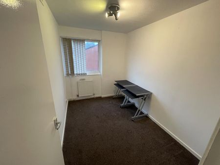 3 Bed Terraced House, Maple Close, M6 - Photo 3