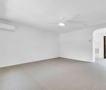 Freshly Renovated & Conveniently Located Townhouse - Photo 5