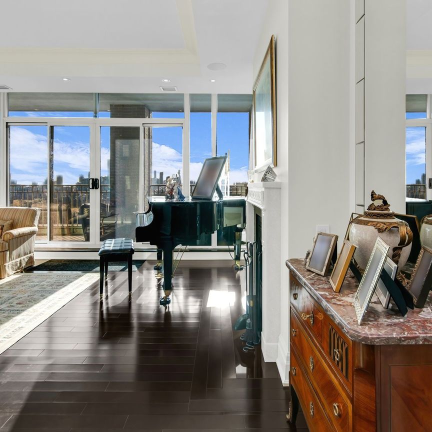 For Lease - 155 St Clair Avenue Unit# 1701, Toronto, Ontario - Photo 1