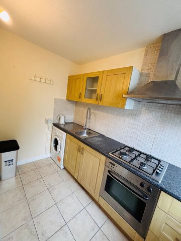 Room in a Shared Flat, Thomas Baines Road, SW11 - Photo 5