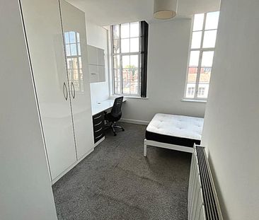 4 Bed Flat, Lillie House, LE2 - Photo 1