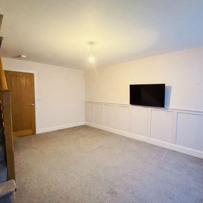 2 bedroom terraced house to rent - Photo 1